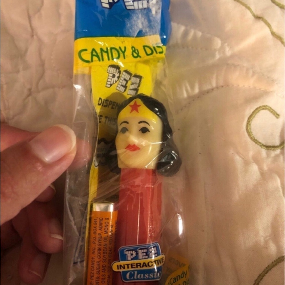 Vintage Wonder Woman PEZ Dispenser